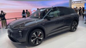 NIO ES6